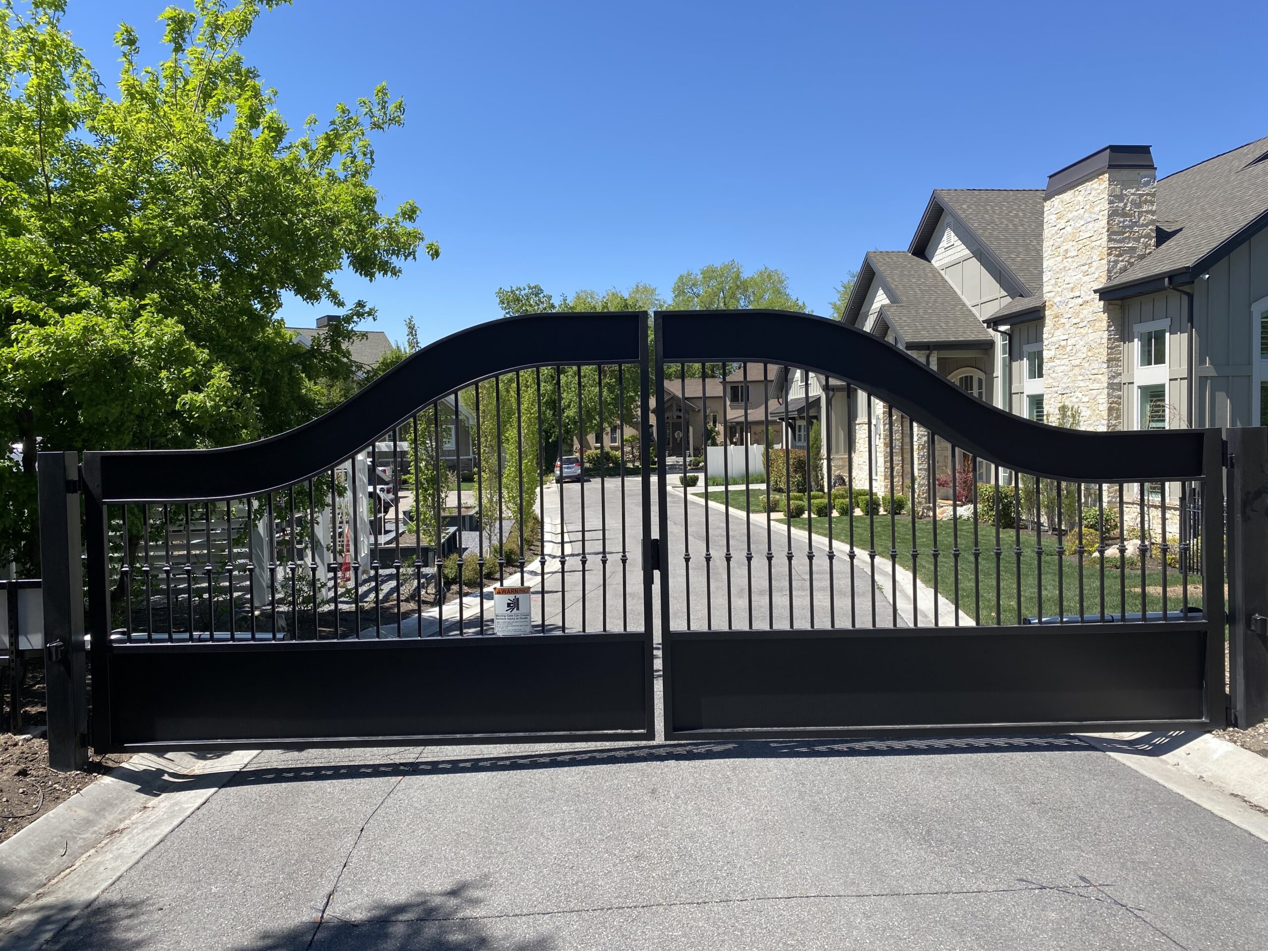 Viewmont driveway gate